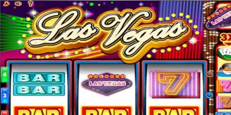 Two Decades Old Slot in Las Vegas Attracts Huge Crowds