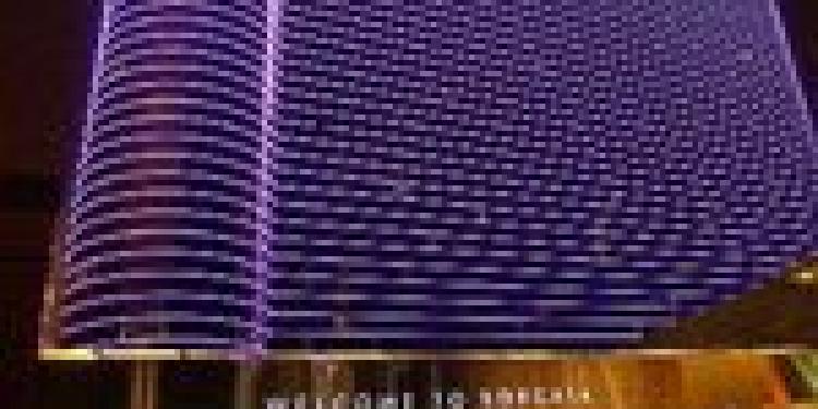 Atlantic City Casino Defends Canada-US Flights