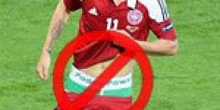 Bendtner Punished for Advertising Paddy Power on his Underpants
