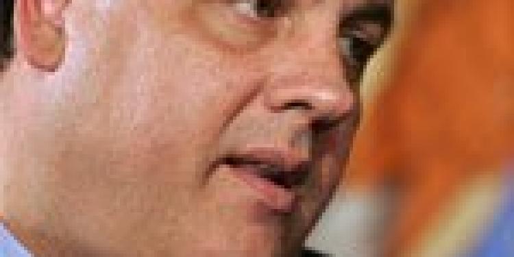 Casino President Urges Governor to Sign Bill