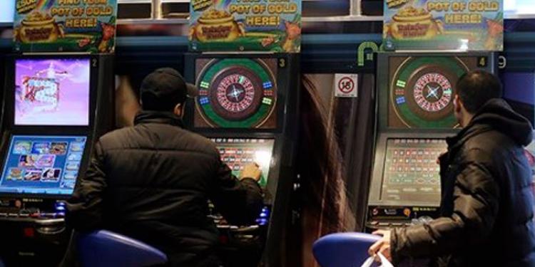 Gambling Machines in Britain Will Alert Players When They’ve Spent too Much on FOBTs