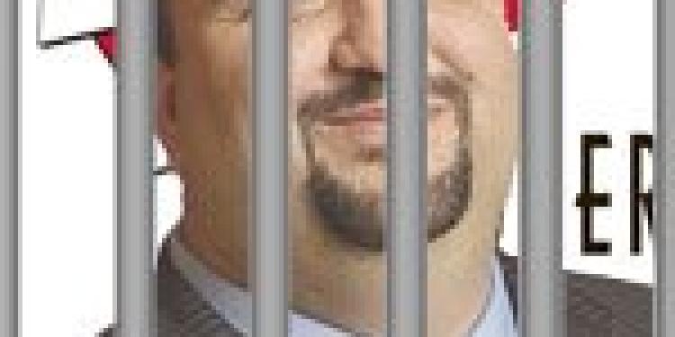 Full Tilt Poker CEO Arrested for Running a Ponzi Scheme