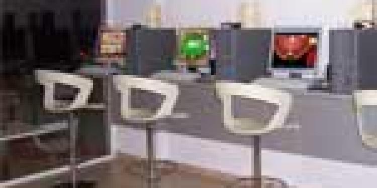 American State Governments Resist Online Gambling at Internet Sweepstakes Cafes