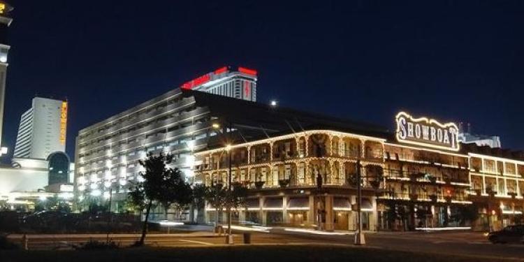 Caesars’ Scuttles Struggling  Atlantic City Showboat
