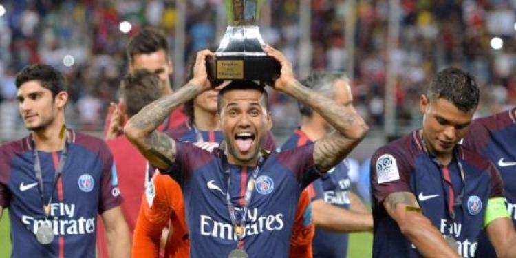 Most decorated Player Dani Alves Adds even more Medals to his Trophy Cabinet