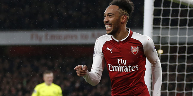 Arsenal Pen New Long-Term Sponsorship Deal with Emirates Worth £200M