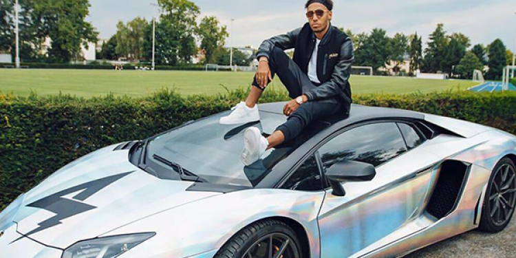 Flashy Aubameyang Looks to Maintain the “Playboy Lifestyle” at the Emirates