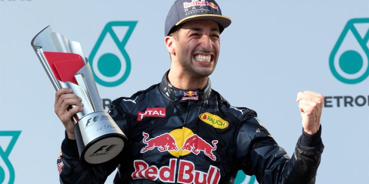 Crazy Ricciardo Places A Bet On F1 Hop To Renault For 2019