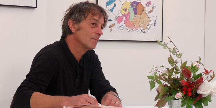 2019 International Booker Prize Underdogs: Bet on “Jokes for the Gunmen”