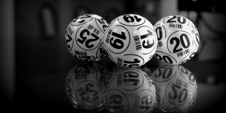 The Martingale Betting System for Online Lottery – The Art of Doubling