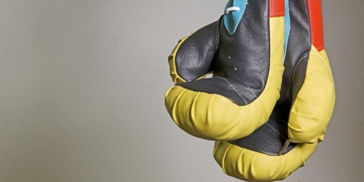 Manny Pacquiao vs Conor McGregor