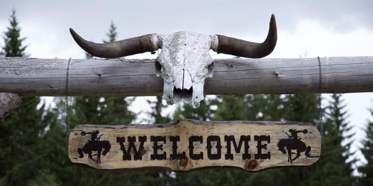 Gambling in the Old West – Welcome to the World of Outlaws