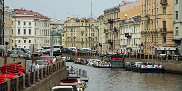 Russian Politician’s Illegal Casino In His Apartment