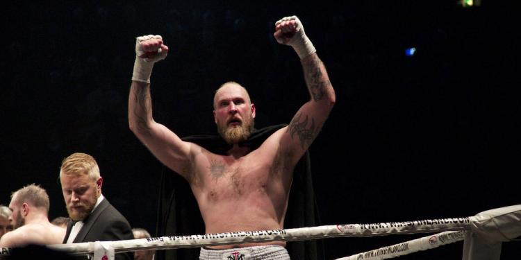 Adam Kownacki vs Robert Helenius Odds, Analysis & Predictions