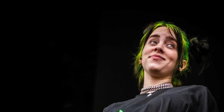 Bet on Billie Eilish to Win Grammys for “No Time To Die”