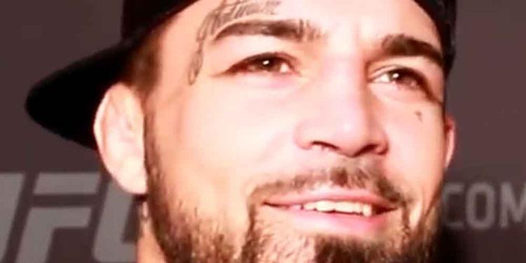 Mike Perry vs Robbie Lawler Betting Predictions – Perry Wins Easily