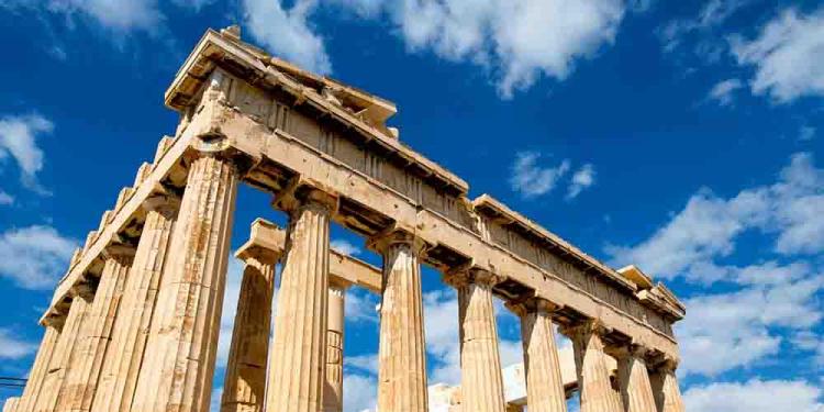 NYE Traditions in Greece – Gamble and Have Fun!