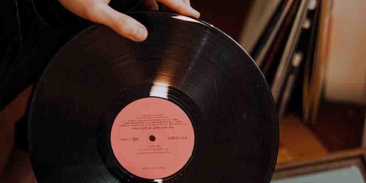 Taylor Swift Grammy Predictions 2021 Are Optimistic