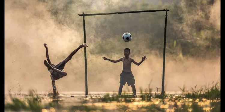 5 Worst Fouls in Football History