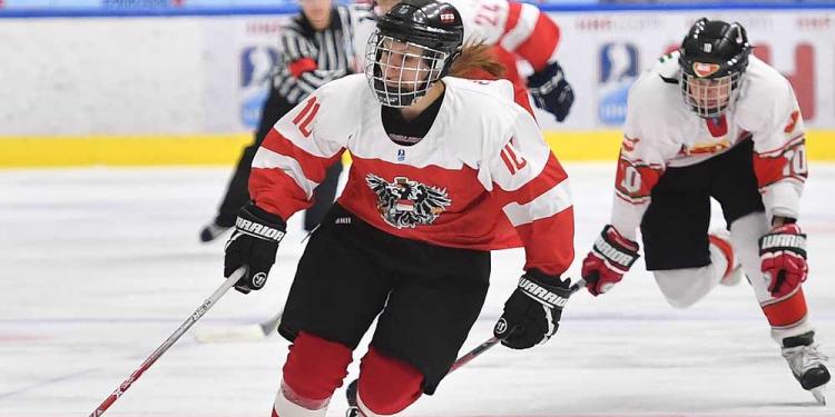 Russian Women Hockey League: More Popularity, More Money?