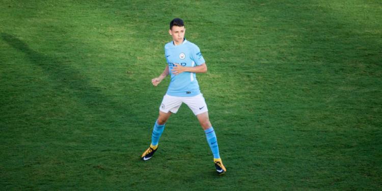 Highly Praised Phil Foden Leads at the 2021 PFA Young Player of the Year Odds