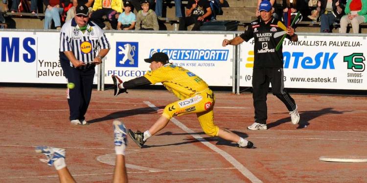 Pesapallo – The Finnish Version of American Baseball?