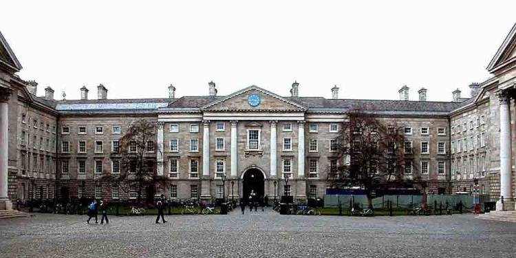 Gambling Sponsorship for Trinity College – Deal or No Deal?