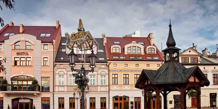 Rzeszow Presidential By-Election Odds Favor Konrad Fijolek to Win