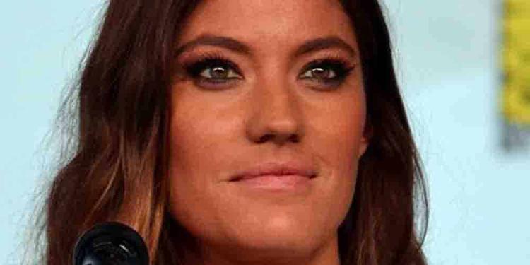 Bet on Jennifer Carpenter to appear in Dexter 9