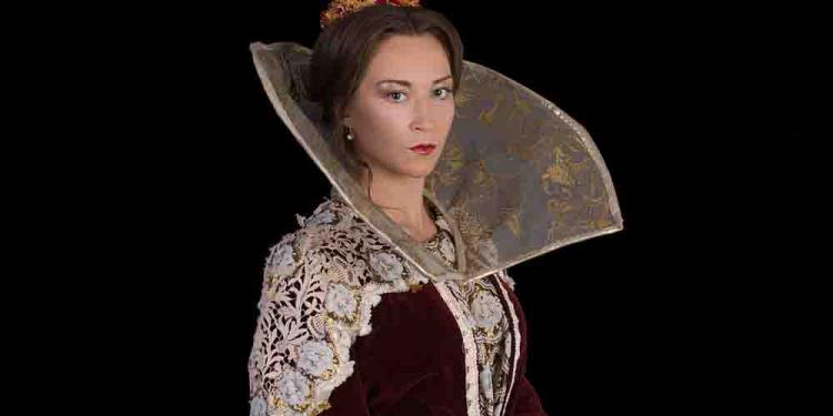 Gambling in the Royal Families: Cards and Crowns