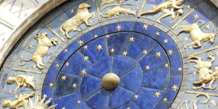 Gambling Horoscope for June 2022