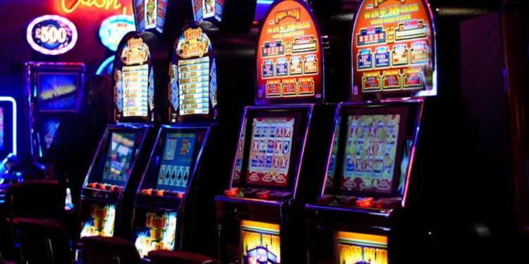 Tell-Tale Slot Signs: How to Tell if a Slot Is About to Hit?