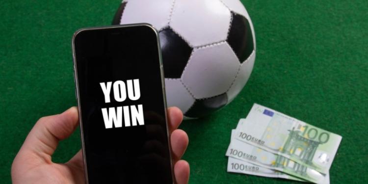 Best Bookies For eSports Betting – Pros And Cons