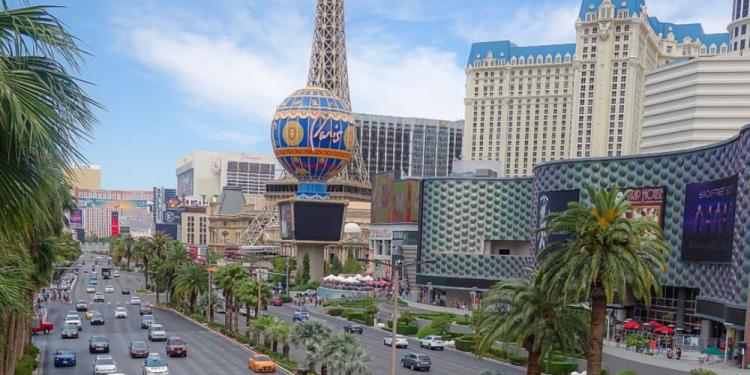 How To Get To Vegas Casinos With Public Transportation