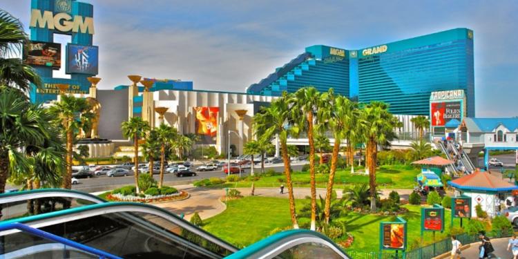 MGM’s Casinos Permitting Selfies