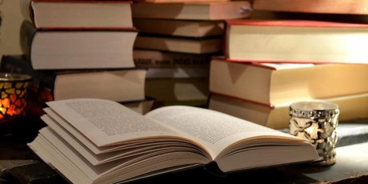 Top 3 Gambling Books Every Casino Player Should Read