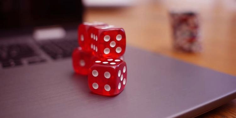 How To Make Online Gambling Friends At The Gaming Tables