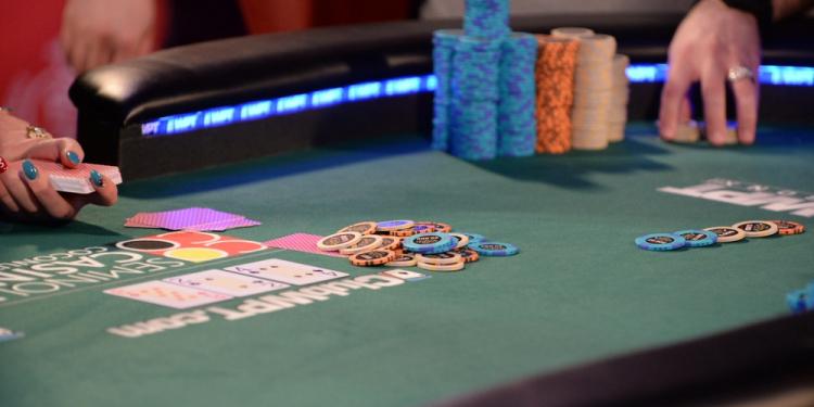 The Psychology Behind Why Casino Card Tables Are Green