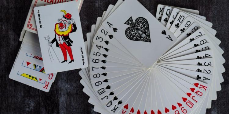 Why You Can’t Make A Living Playing Professional Blackjack