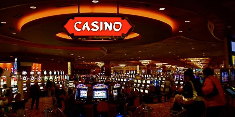 The Future of Land-Based Casinos – Surviving Online Gaming