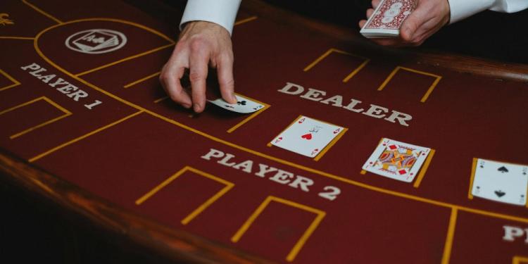 The Best Blackjack Dealer Tips and Tricks To Learn