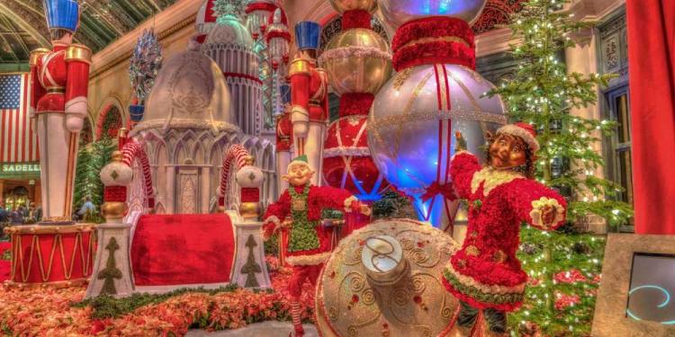 Las Vegas Christmas Events In 2025 – Visit or Play Slots Remotely!