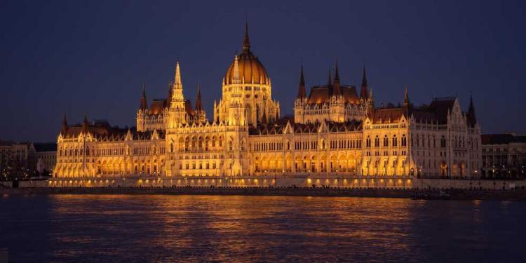 Can Magyar Péter Win The Elections? – Our Expert Odds Analysis