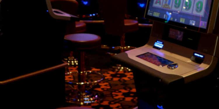 How the Casino Ugly Carpet Theory Keeps You Playing