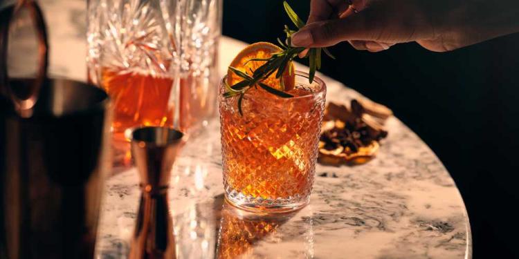 Top 6 Beverages For Gamblers: To Taste The Vibe Of Your Game!