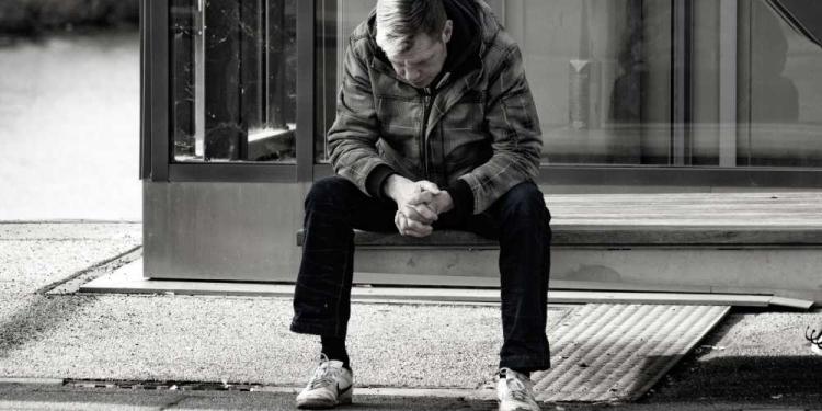 Learn to Recognise the Hidden Signs of Problem Gambling Early